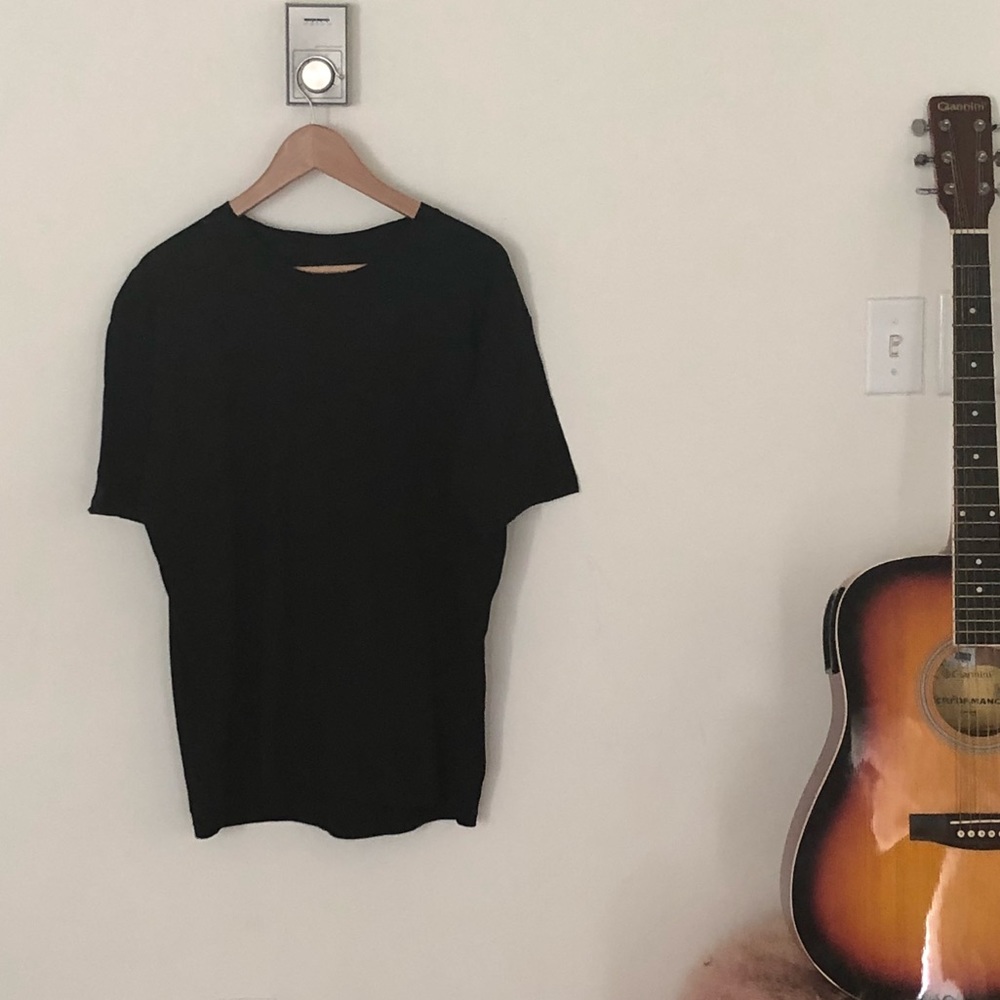 Xar Unlimited Black T-shirt - 100% cotton w print